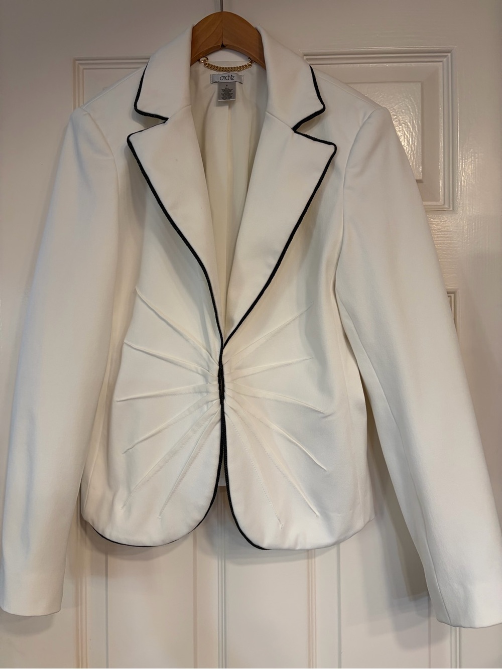 Cache White Blazer with Black Piping